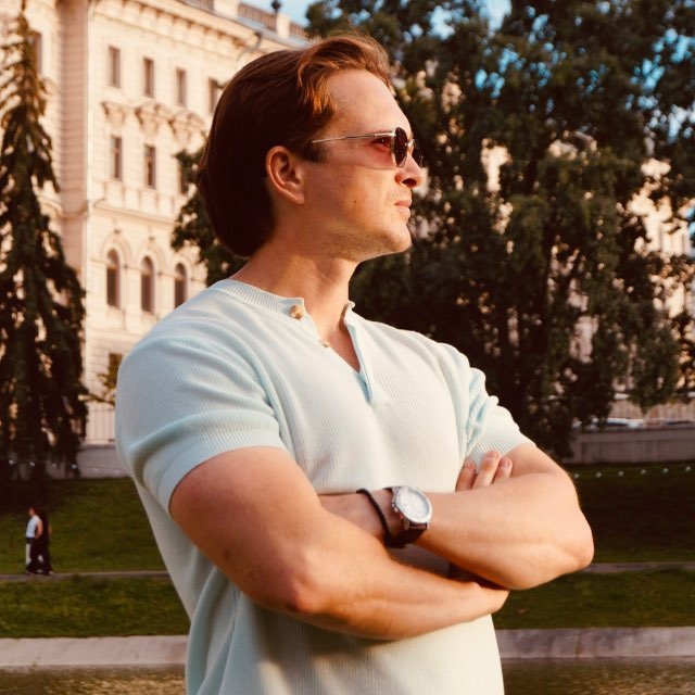 big photo