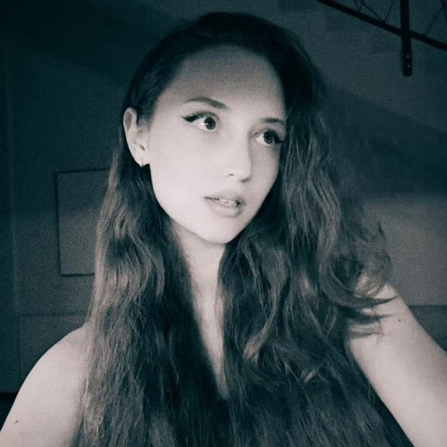 𝓔𝓴𝓪𝓽𝓮𝓻𝓲𝓷𝓪