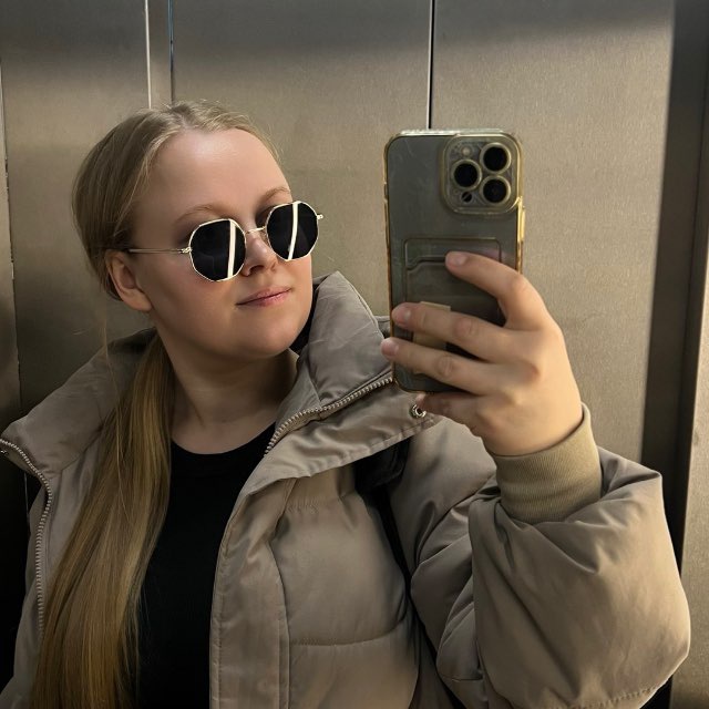 Полина